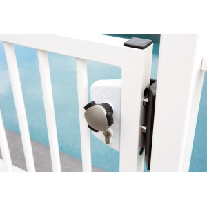 Gâche en nylon noire Locinox pour portillon de jardin - pour profil à partir de 40mm